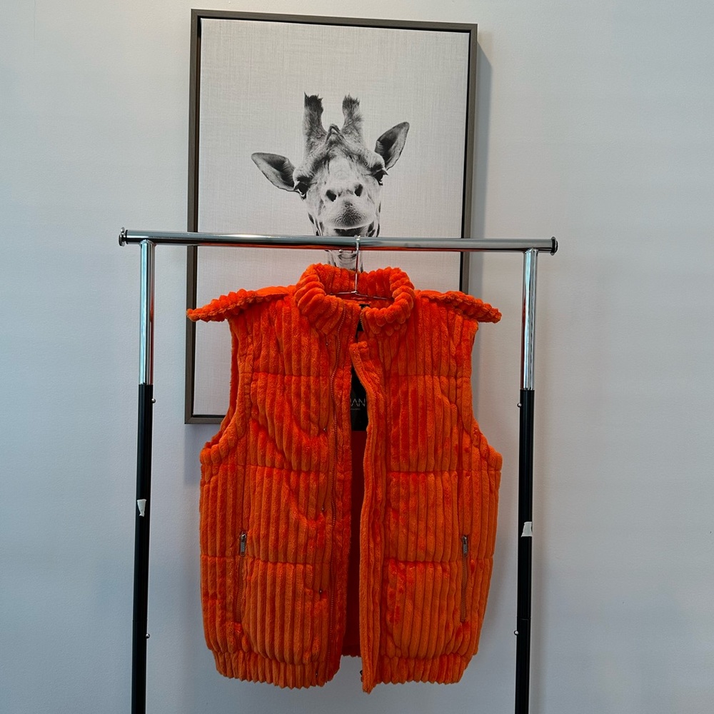 Fuzz-puffer vest